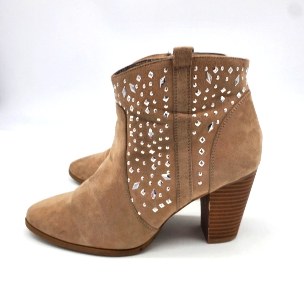 JLo Jennifer Lopez Shoes Women 9M Myra Taupe Studded Ankle Booties